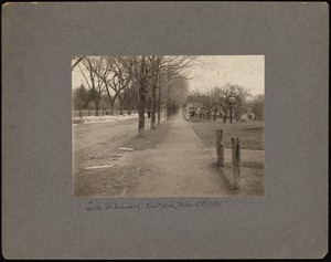 Lake Street sidewalk, east side