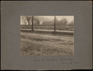 Lake Street sidewalk, east side