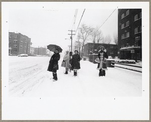 Snow storm, Mass. Ave. bus stop