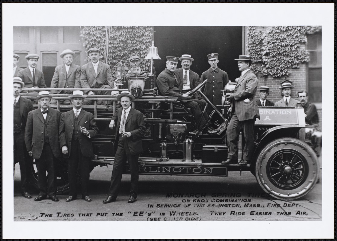 Knox Combination fire truck and men