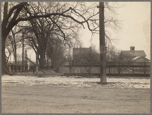 Lake Street sidewalk