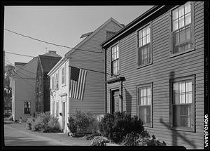 Marblehead, door-yard gardens with flag, Franklin Street