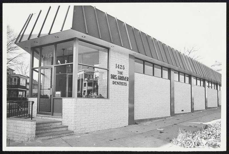 Dentist. Digital Commonwealth