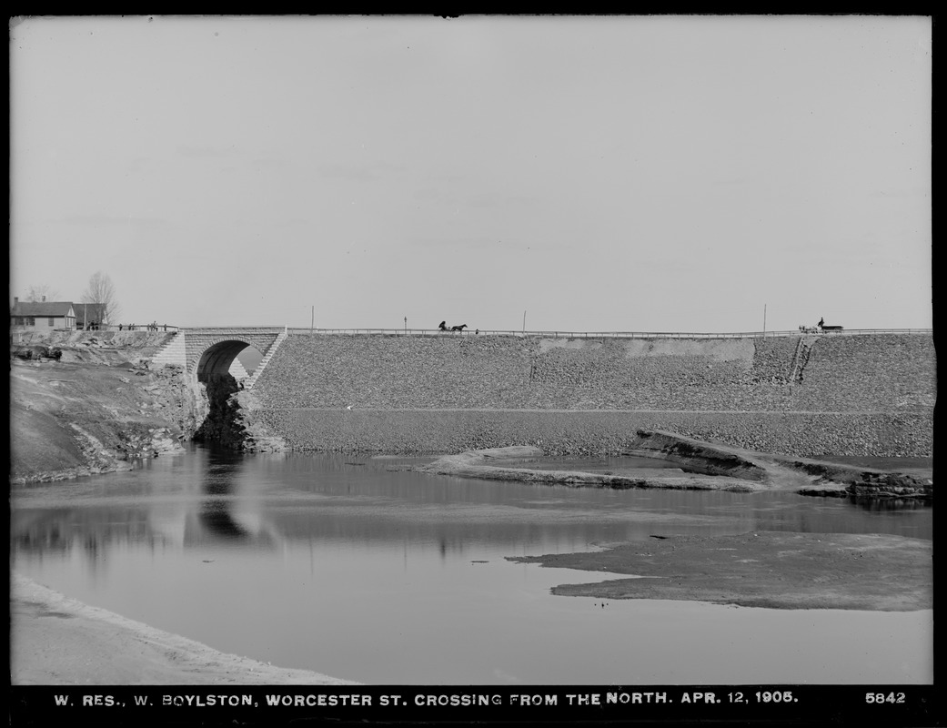 Wachusett Reservoir, Worcester Street crossing, from the north, West Boylston, Mass., Apr. 12, 1905