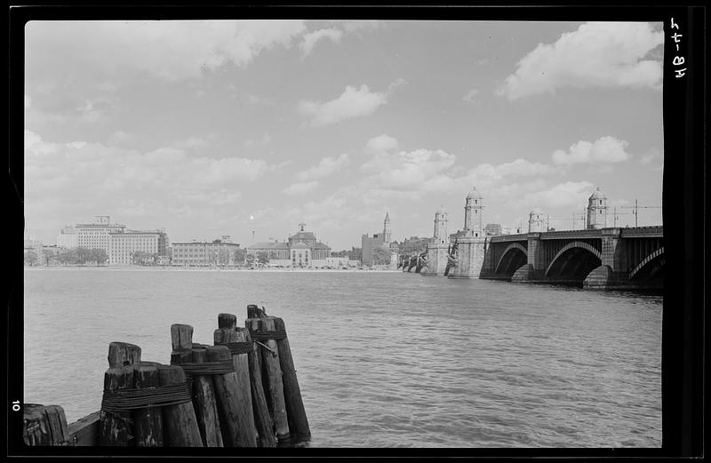 Massachusetts General Hospital and Longfellow Bridge, Boston