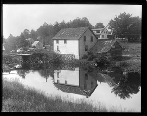 House next to pond - N.H.