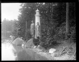 Smallest lighthouse - New London, N.H.