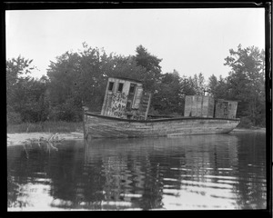 Old boat - Hinky Dee on Songo River in Raymond, Maine