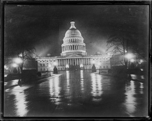 U.S. capitol at night