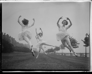 Nature dancers