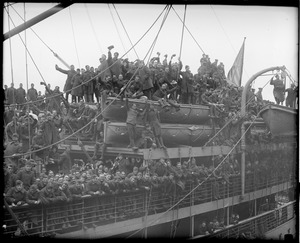 SS Kolm in Boston arriving in Boston with troops aboard