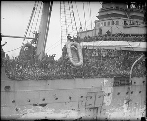 WWI troops arrive in Boston