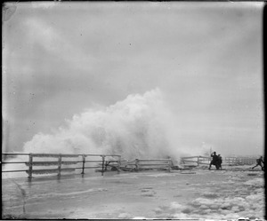 A remarkable surf picture at Winthrop Beach during a big northeaster