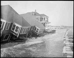 Hampton Beach ruined by storm, N.H.