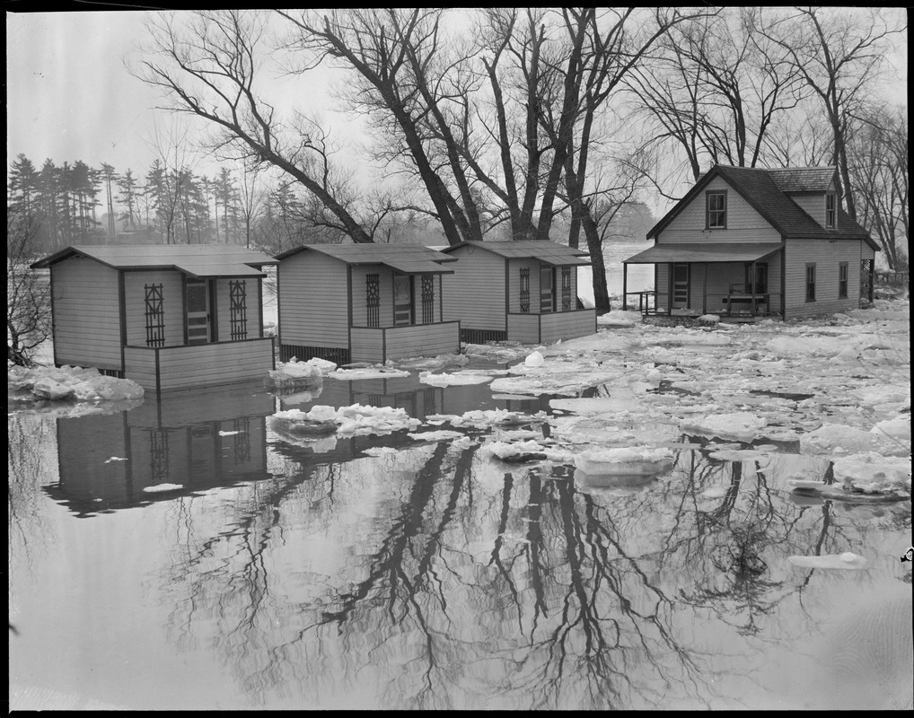 Cottages flooded in New England flood