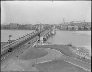 Longfellow Bridge from Cambridge