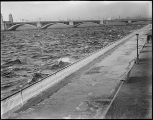 Longfellow Bridge from the Esplanade