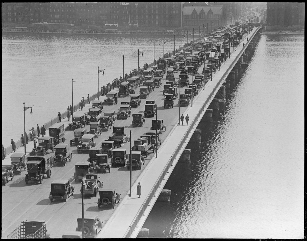 Harvard Bridge traffic jam