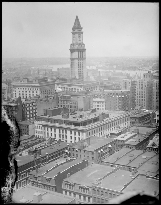 Downtown showing Custom House Tower