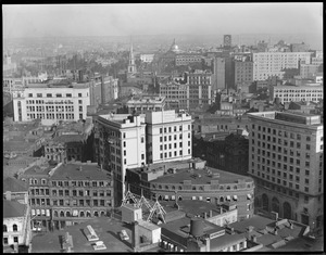 Bird's eye view of Boston from top of United Shoe Machinery Building, Franklin St. on right