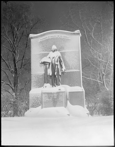 Public Garden Wendell Phillips statue at night