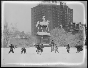 Wintertime in Public Garden showing George Washington statue
