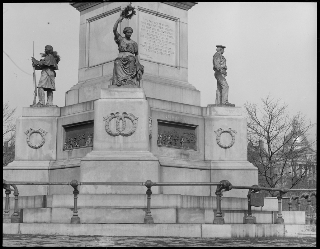 Boston Commons soldiers and sailors monument