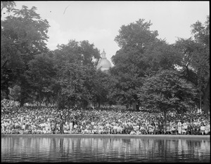 Crowd of kids at frog pond, Boston Common