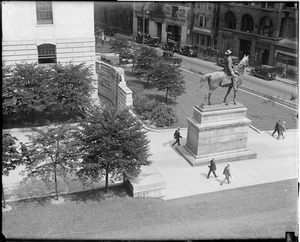 Boston - Hooker's statue, State House