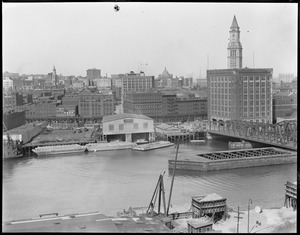 Fort Point Channel and Northern Ave. Bridge