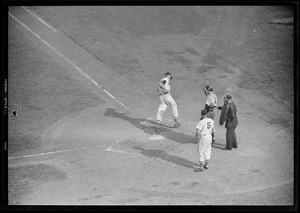 Ted Williams scoring at Fenway