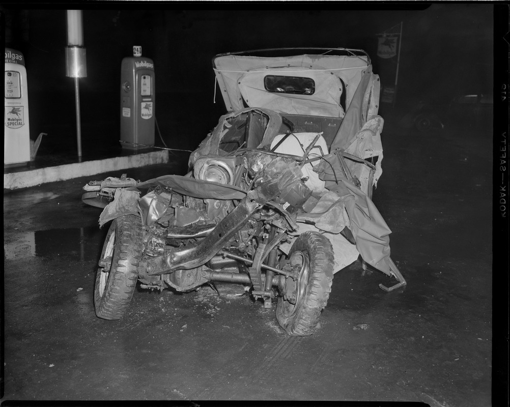 Wrecked auto at gas station - Digital Commonwealth