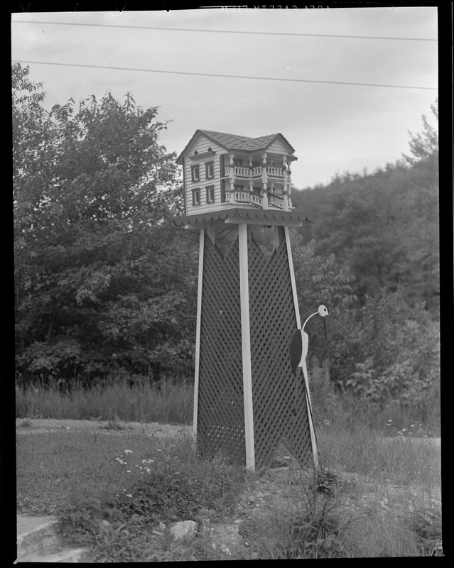 Birdhouse, North Woodstock, N.H.