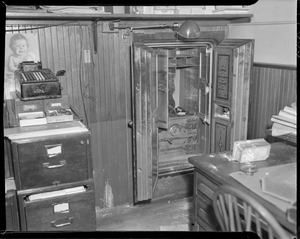 Safe in the office of the S.S. Pierce Co. - Copley Square, from which four safecrackers obtained $3000 after overpowering the watchman.