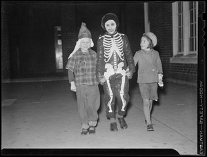 Kids in Halloween costume