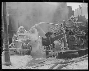 Haymarket 5 alarm fire - ice covered engine