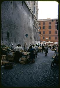 Street market, Rome, Italy