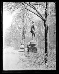 Gen. Thaddeus Kościuszko statue: covered with snow - Public Garden