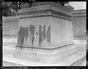 Cambridge - Harvard Sumner statue defaced