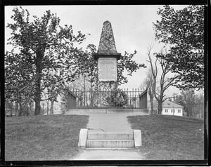 Lexington monument