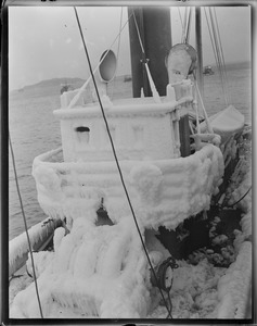 Trawler Surf - ice clad