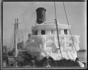 Ice covered trawler Snipe