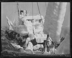 Ice covered steam trawler Illinois