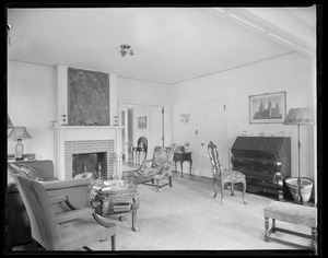 Congressman Treadway house: interior/living room