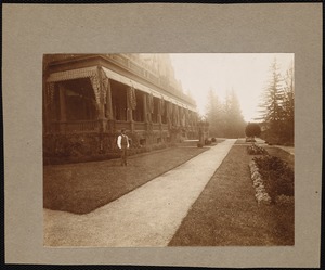 Ventfort Hall: estate worker in front of  porch