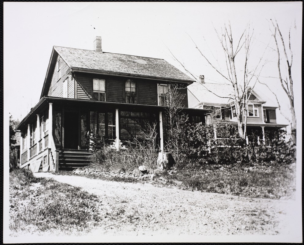 Van der Zee house and front yard - Digital Commonwealth