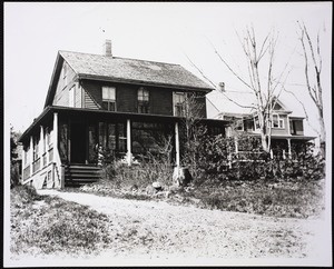 Van der Zee house and front yard