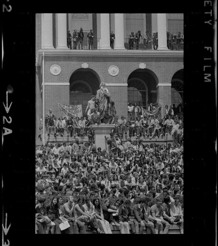 Thousands of Boston area college students gathered in the Boston Common in front of the State House to protest US march into Cambodia and the killing of four Ohio students at Kent State