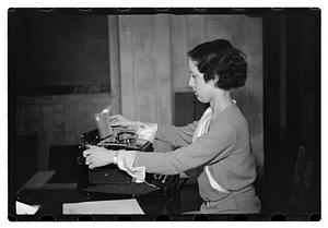Miss Mabel Goguem typewriter demonstration