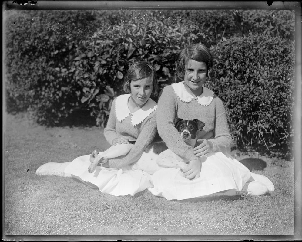 Gov. Fuller's daughters - Rye Beach, N.H.
